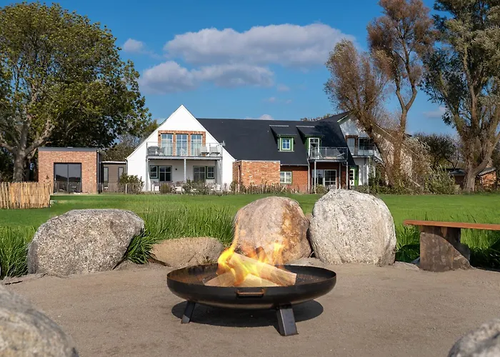 Апартаменты Alte Schule Porrendeich *